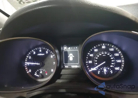 2018 Hyundai Santa Fe Sport 2.4L z USA, uszkodzony, nr VIN 5NMZT3LB8JH081165